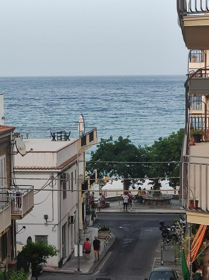 Naxosea Διαμέρισμα Giardini Naxos Δωμάτιο φωτογραφία